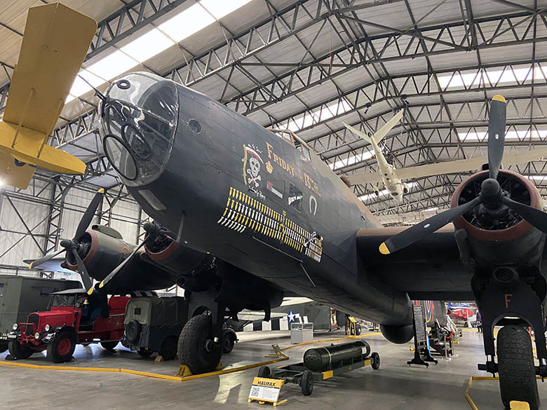 Halifax Bomber Mk III